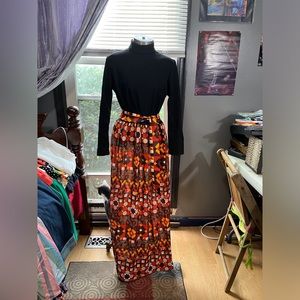 Vintage 1970’s maxi dress!